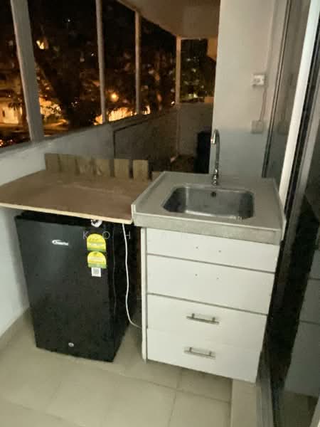 Lagoon View, 5000J Marine Parade Road, Room Rental, 190 sqft, Apartment For Rent, by Koh Anna, 60056995 - Balcony - PropertyGuru.com.sg