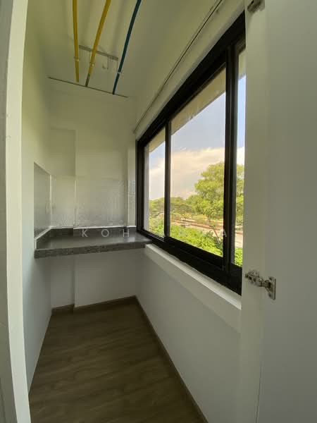 Lagoon View, 5000J Marine Parade Road, Room Rental, 190 sqft, Apartment For Rent, by Koh Anna, 60056995 - Balcony - PropertyGuru.com.sg