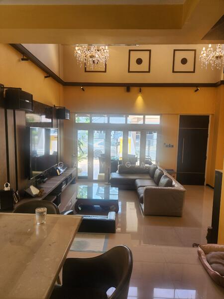 For Sale - Loyang Villas