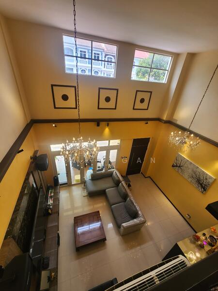 For Sale - Loyang Villas