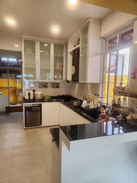 For Sale - Loyang Villas