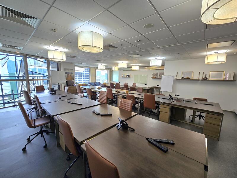 Centennial Tower, 3 Temasek Avenue, Boat Quay / Raffles Place / Marina, 1,800 sqft, Office For Rent, by Christopher Kwek, 60057250 - Study - CommercialGuru.com.sg
