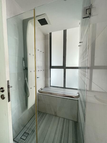 For Rent - Lincoln Suites