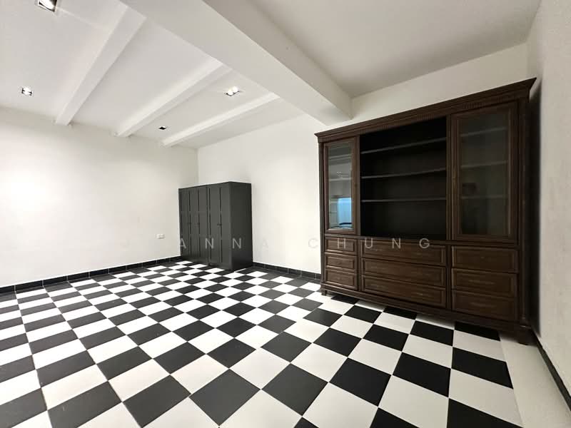 Windsor Park Estate, Windsor Park Road, 1 Bedroom, 800 sqft, Bungalow House For Rent, by Joanna Chung, 60057661 - PropertyGuru.com.sg