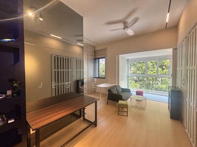 For Sale - Daisy Suites