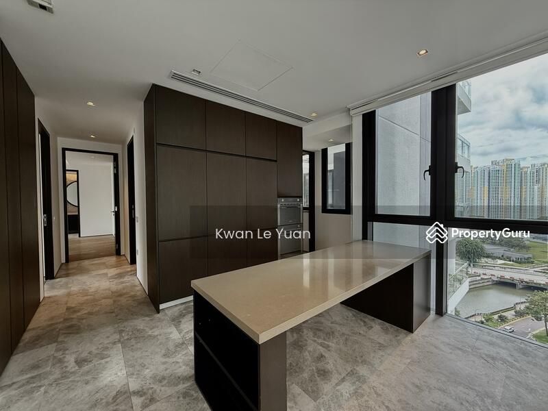 Dry Kitchen