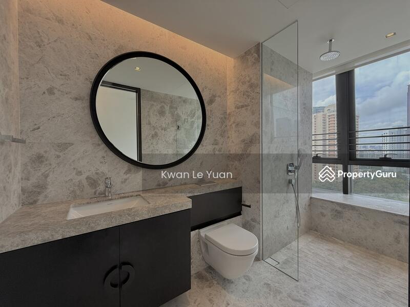 Junior Master Bathroom
