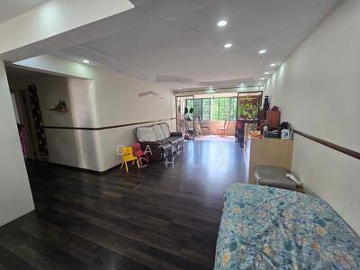 For Sale - 230 Tampines Street 24