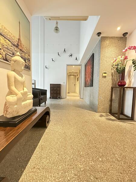 Upper Cross Street, Chinatown Historical Gem, 14,329 sqft, Shop / Shophouse For Sale, by Choon Fah Yong, 60058385 - Lift Lobby and Corridor - CommercialGuru.com.sg
