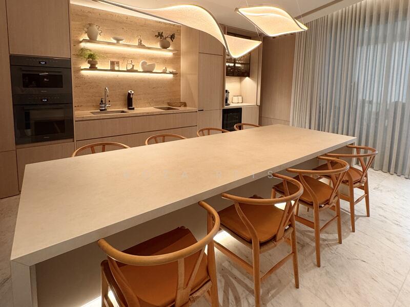 Dry Kitchen | Dining Area
