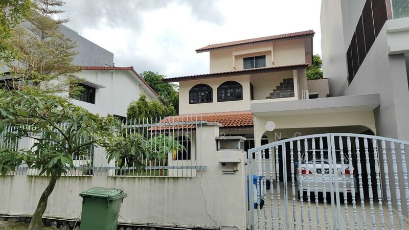 For Sale - Low$, 2 Sty Semi-D/Bungalow, 14m Wide Frontage, Face Greenery, MRT Beauty World/Upp Bt Timah