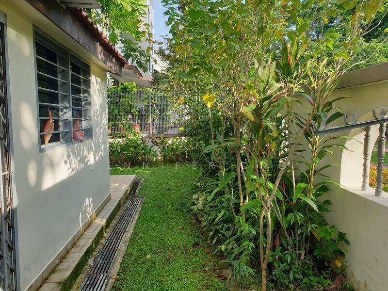 For Sale - Low$, 2 Sty Semi-D/Bungalow, 14m Wide Frontage, Face Greenery, MRT Beauty World/Upp Bt Timah