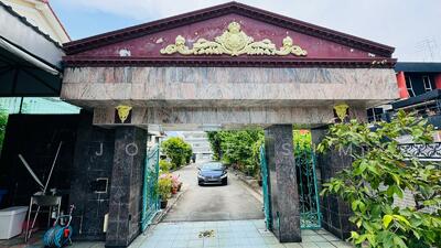 For Sale - Regular Shaped, Majestic House, 1km to Tao Nan Primary