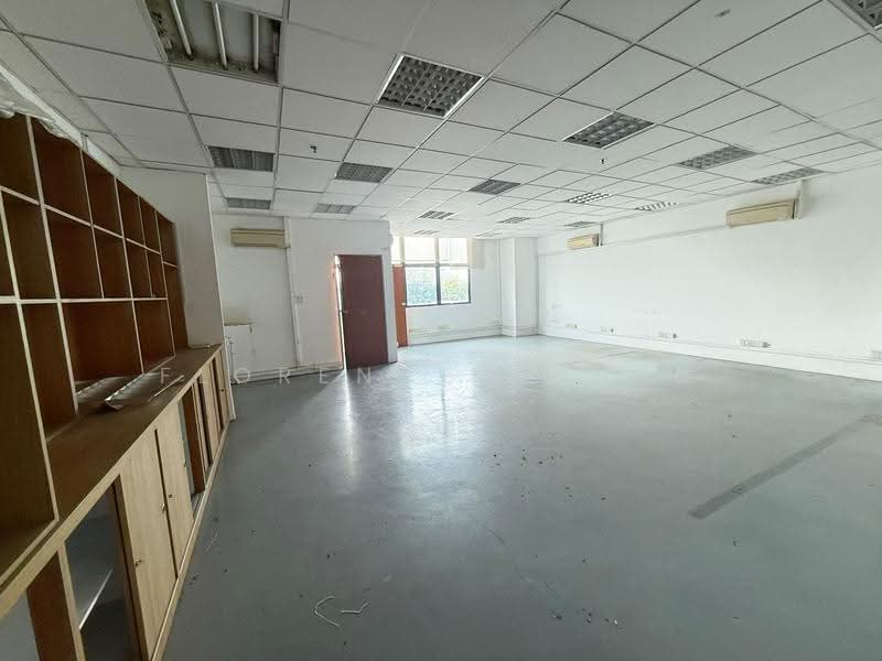 Tradehub 21, 8 Boon Lay Way, Boon Lay / Jurong / Tuas, 1,485 sqft, Light Industrial (B1) For Rent, by Florence Zheng Zhen, 60058976 - CommercialGuru.com.sg