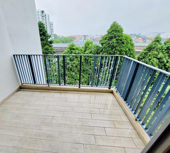 The Glades, 10 Bedok Rise, 2 Bedrooms, 581 sqft, Condominium For Rent, by Patricia Koh, 60059284 - Balcony - PropertyGuru.com.sg