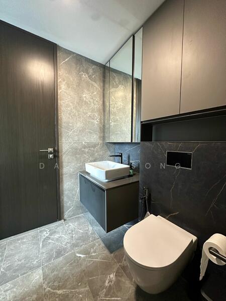 Irwell Hill Residences, 2 Irwell Hill, 1 Bedroom, 495 sqft, Condominium For Rent, by Daniel Song, 60059521 - Bathroom - PropertyGuru.com.sg