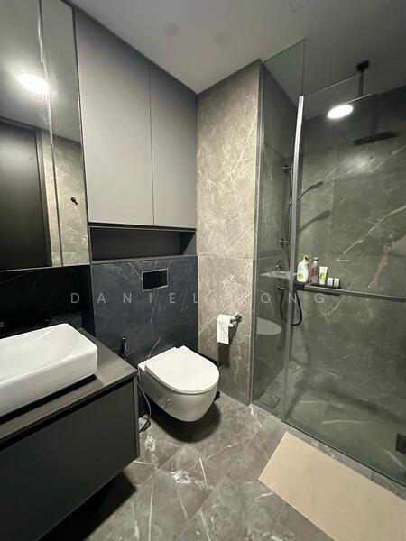 Irwell Hill Residences, 2 Irwell Hill, 1 Bedroom, 495 sqft, Condominium For Rent, by Daniel Song, 60059521 - Bathroom - PropertyGuru.com.sg