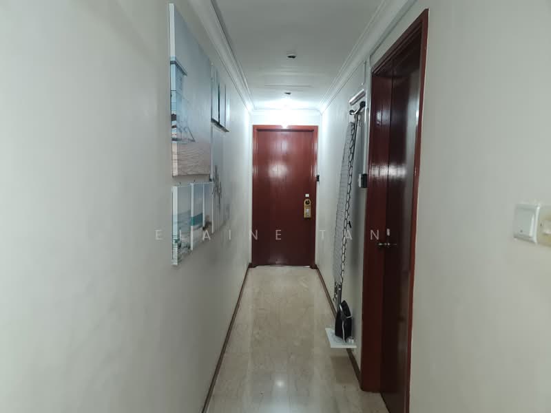 Evergreen Park, 31 Hougang Avenue 7, Room Rental, 120 sqft, Condominium For Rent, by Elaine Tan, 60059723 - Corridor - PropertyGuru.com.sg