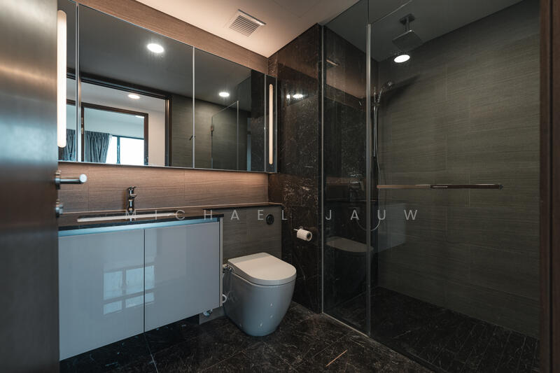 Parc Esta, 910 Sims Avenue, 2 Bedrooms, 635 sqft, Condominium For Rent, by Michael Jauw, 60059744 - Bathroom - PropertyGuru.com.sg