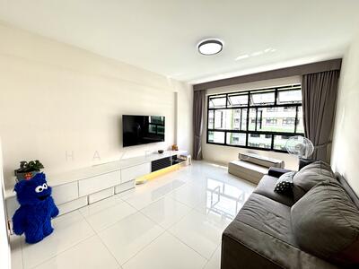 For Sale - 605C Tampines Street 61