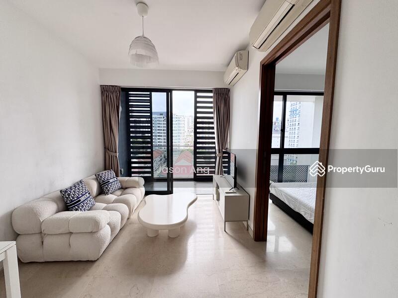 Spacious living and dining area