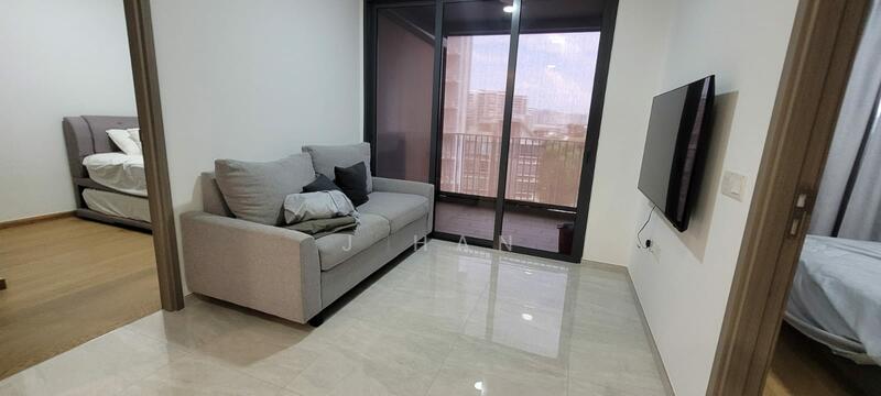 The Florence Residences, 99 Hougang Avenue 2, 2 Bedrooms, 646 sqft, Condominium For Rent, by J Han, 60059991 - Living Room - PropertyGuru.com.sg