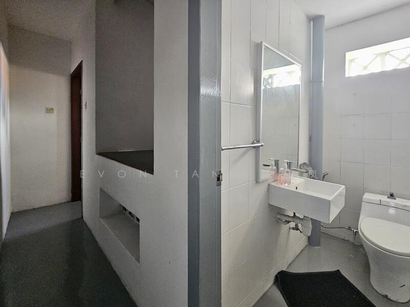 ✨ Shophouse Office 2 Min Walk Maxwell MRT | Level 2 Walkup, Neil Road | Craig Road | Duxton Road, 919 sqft, Office For Rent, by Evon Tan 陈玉凤, 60060137 - CommercialGuru.com.sg