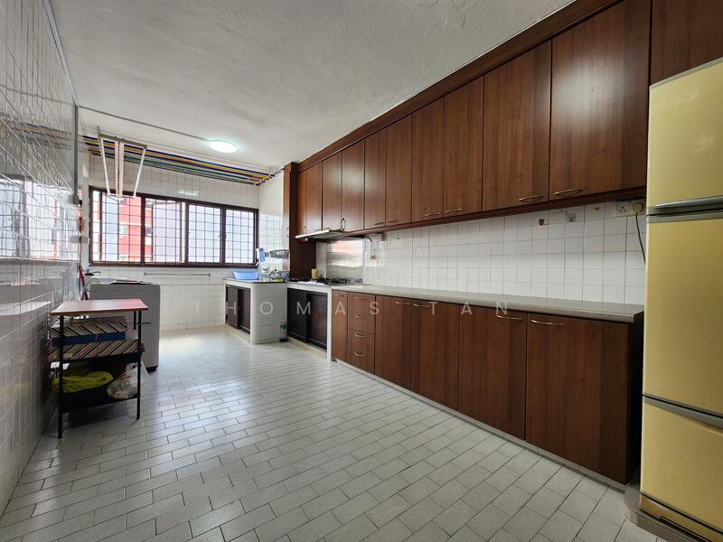 239 Hougang Street 22, 239 Hougang Street 22, Hougang / Punggol / Sengkang, 2 Bedrooms, 800 sqft, HDB Flat For Rent, by Thomas Tan, 60060332 - Kitchen - PropertyGuru.com.sg