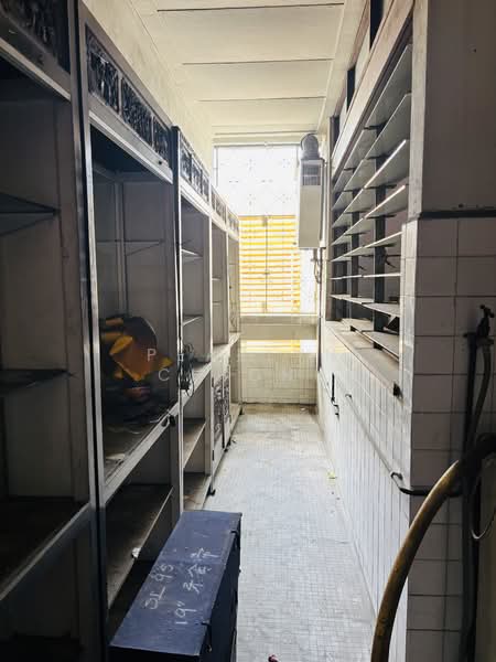 Faber Hills, , 3 Bedrooms, 2,067 sqft, Walk-up Apartment For Sale, by Pearlyn Chionh, 60060662 - Yard - PropertyGuru.com.sg