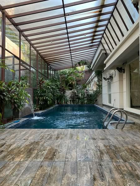 Merryn Road, Dunearn Rd, Botanic Gardens, Stevens Rd, , 5 Bedrooms, 6,800 sqft, Detached House For Rent, by Danielle Loh, 60060680 - Pool - PropertyGuru.com.sg