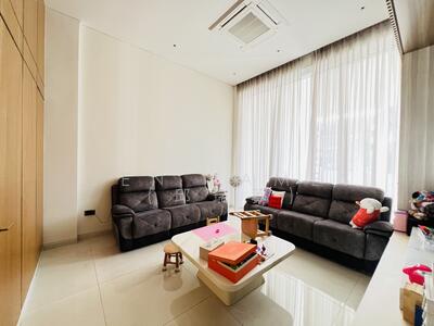 For Sale - Freehold 3.5 Storey Terrace with Private Lift @ Heart Of East Coast! 1km Tao Nan Primary