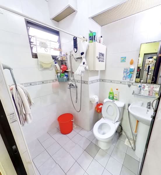 90 Tanglin Halt Road, 90 Tanglin Halt Road, Room Rental, 150 sqft, HDB Flat For Rent, by Alex Lee, 60060780 - Bathroom - PropertyGuru.com.sg