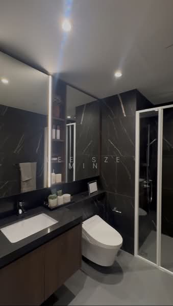 The Arcady At Boon Keng, 1037 Serangoon Road, 3 Bedrooms, 1,087 sqft, Condominium For Sale, by Lee Sze Min, 60060916 - Bathroom - PropertyGuru.com.sg