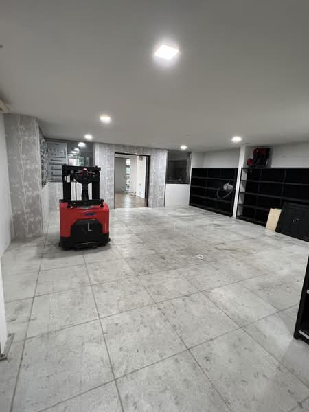 Frontier, 50 Ubi Avenue 3, 2,454 sqft, Light Industrial (B1) For Rent, by Lisa Liu, 60061015 - CommercialGuru.com.sg
