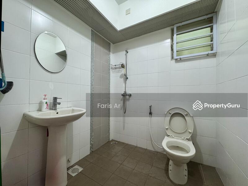 Common Bathroom