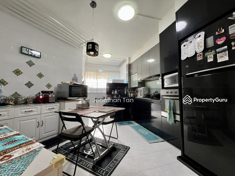 For Sale - 413 Jurong West Street 42