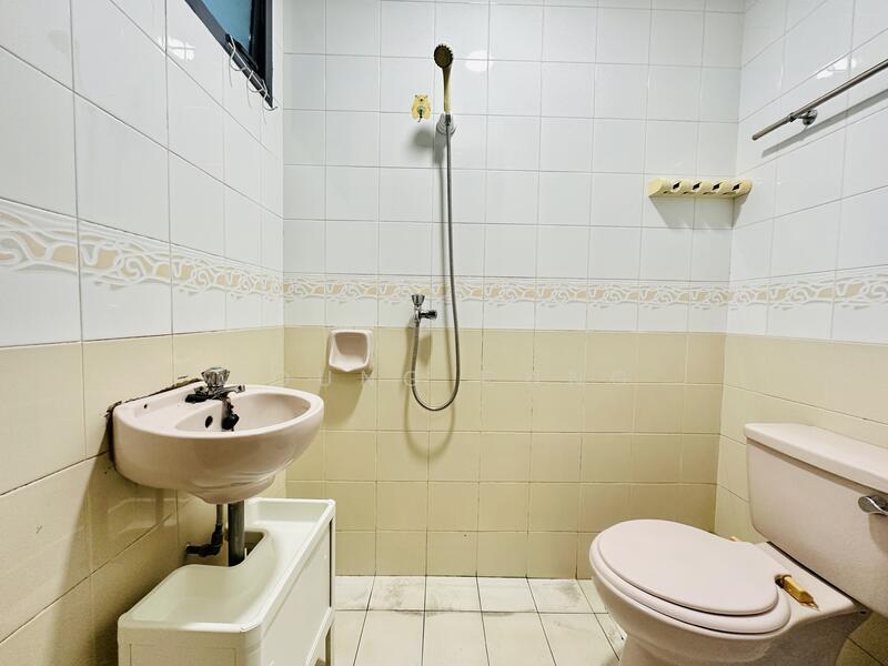 Mirage Tower, 80 Kim Seng Road, Room Rental, 108 sqft, Condominium For Rent, by Young Chng, 60061138 - PropertyGuru.com.sg