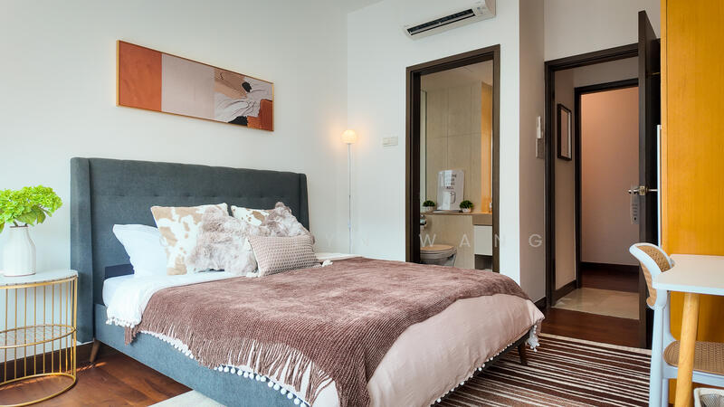 Master Bedroom $2900 Available 18 Nov