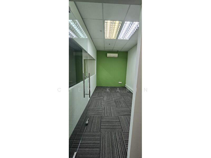 Wcega Tower, 21 Bukit Batok Crescent, 1,000 sqft, Light Industrial (B1) For Rent, by Chew Karin, 60061454 - Study - CommercialGuru.com.sg