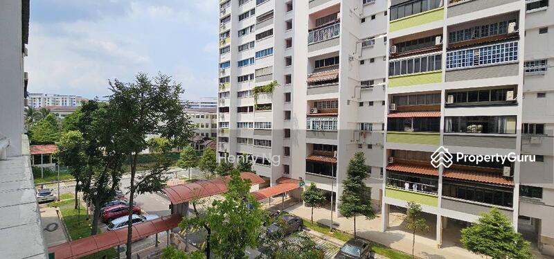 For Sale - 611 Yishun Street 61