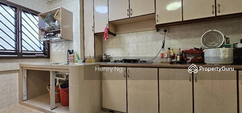 For Sale - 611 Yishun Street 61