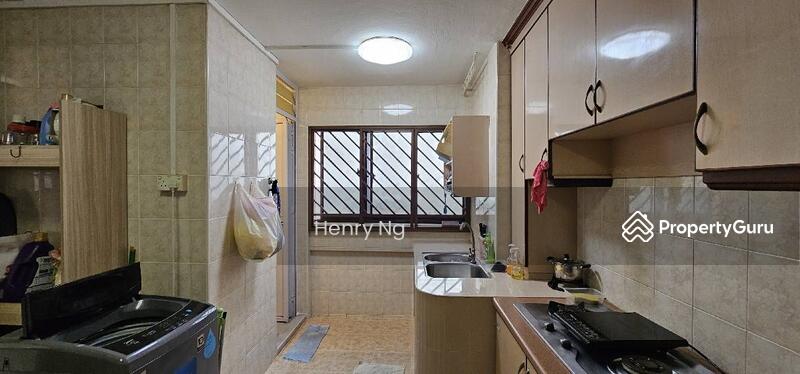 For Sale - 611 Yishun Street 61