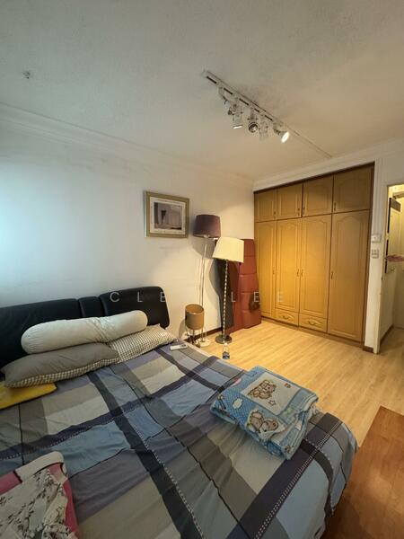 319 Clementi Avenue 4, 319 Clementi Avenue 4, 2 Bedrooms, 860 sqft, HDB Flat For Rent, by Cleo Lee, 60061500 - Master Bedroom - PropertyGuru.com.sg