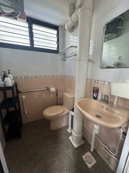 319 Clementi Avenue 4, 319 Clementi Avenue 4, 2 Bedrooms, 860 sqft, HDB Flat For Rent, by Cleo Lee, 60061500 - PropertyGuru.com.sg