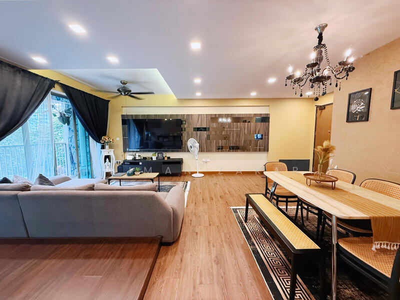 For Sale - 676C Punggol Drive