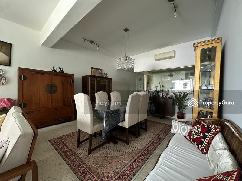 For Sale - The Chatelet