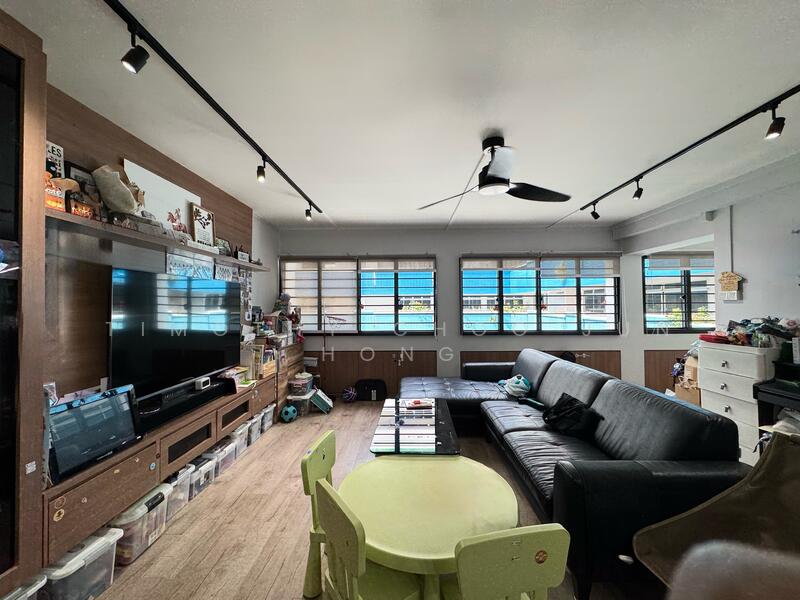 For Sale - 349 Tampines Street 33