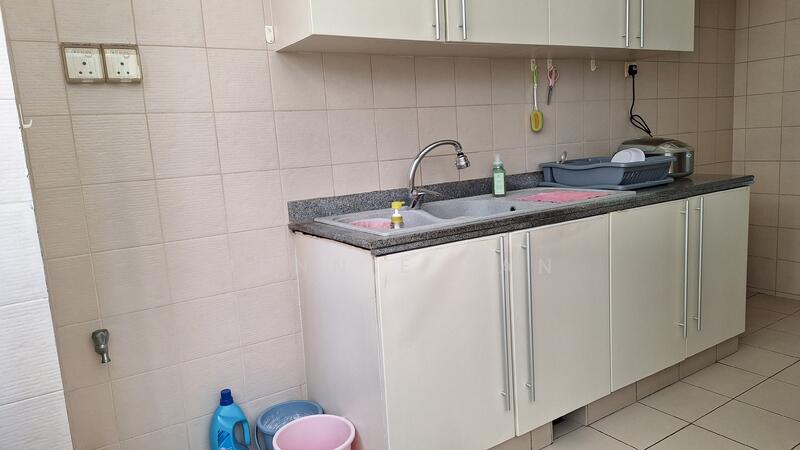 For Rent - Goldenhill Park Condo