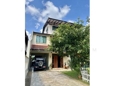 For Sale - ⭐️ CHARMING, QUIET AND PEACEFUL BUNGALOW