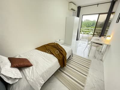 For Rent - Sixth Avenue Centre